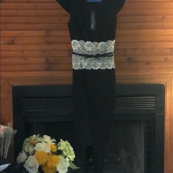 Slimming Beautiful Black Dress - Picture 2 of 8